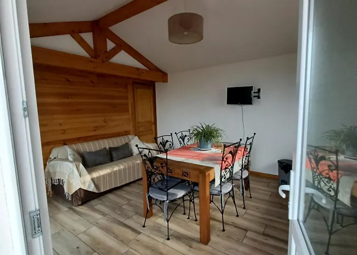 Joli Maisonnette